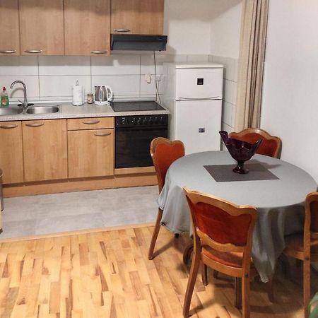 Appartamento Aurora Apartman Zara Esterno foto
